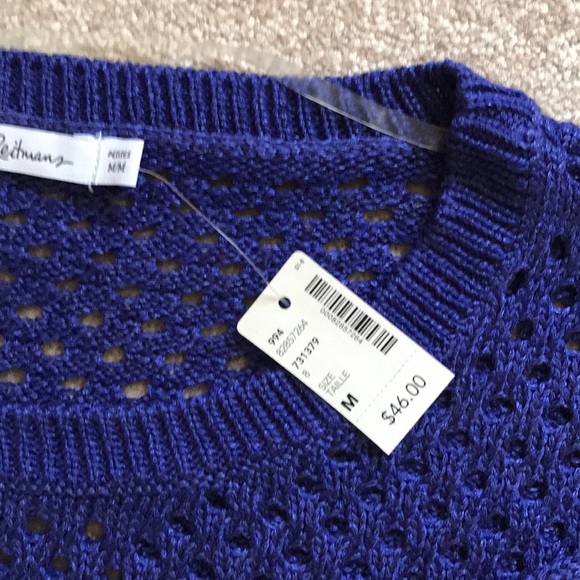 Reitmans woman’s sweater - Picture 3 of 3